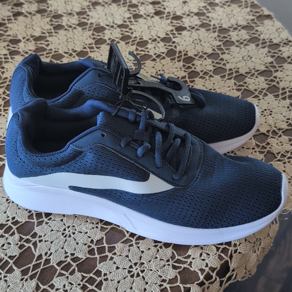 NWT Athletic Works Men's Memory Foam Sports Shoes Size 9 Blue & White - Picture 7 of 8